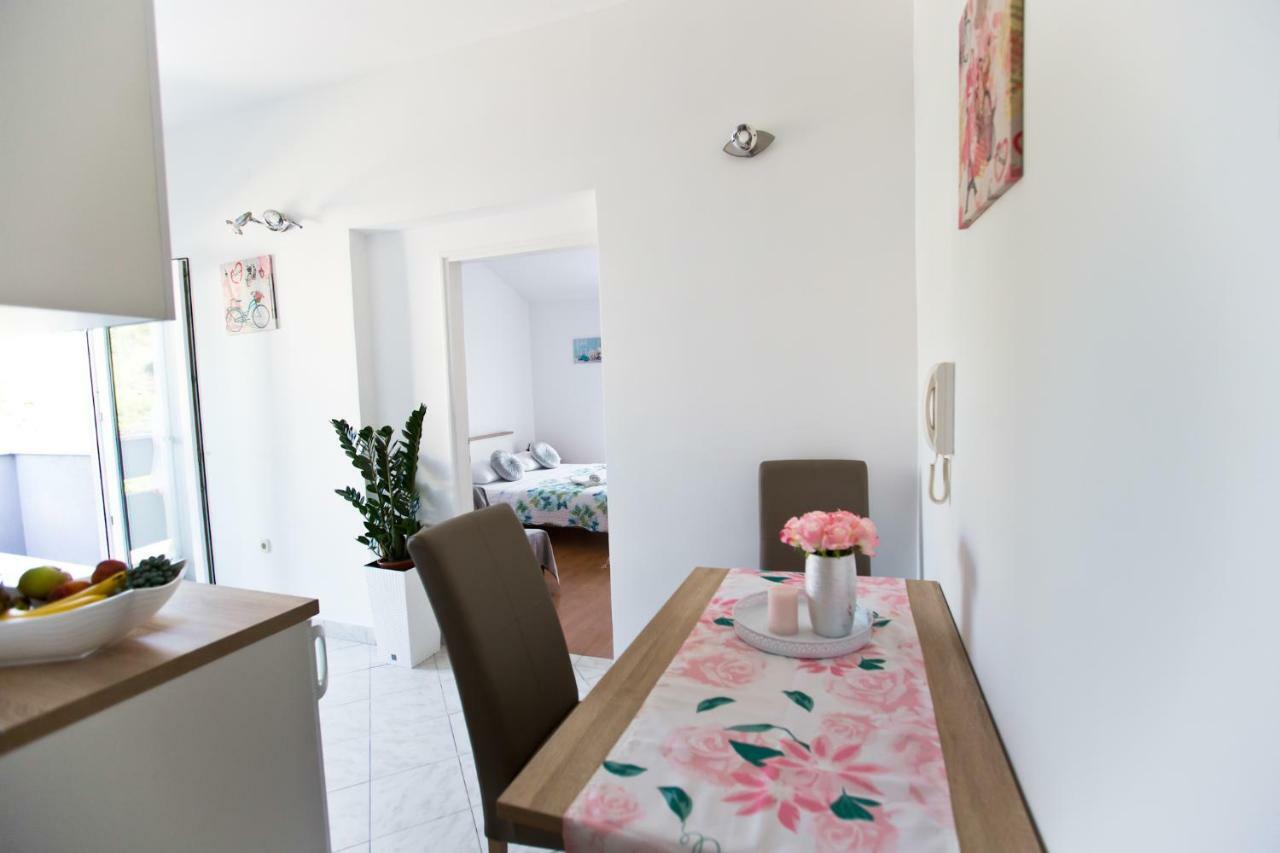 Apartments Rudi ล็อควา โรโกซนิตซา ภายนอก รูปภาพ